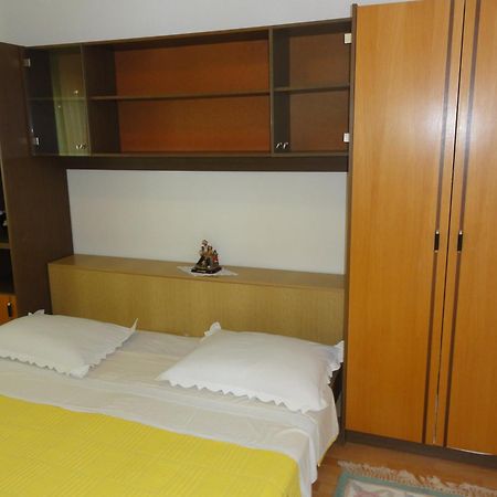 Apartmani Pavlovic Sucuraj Exterior photo